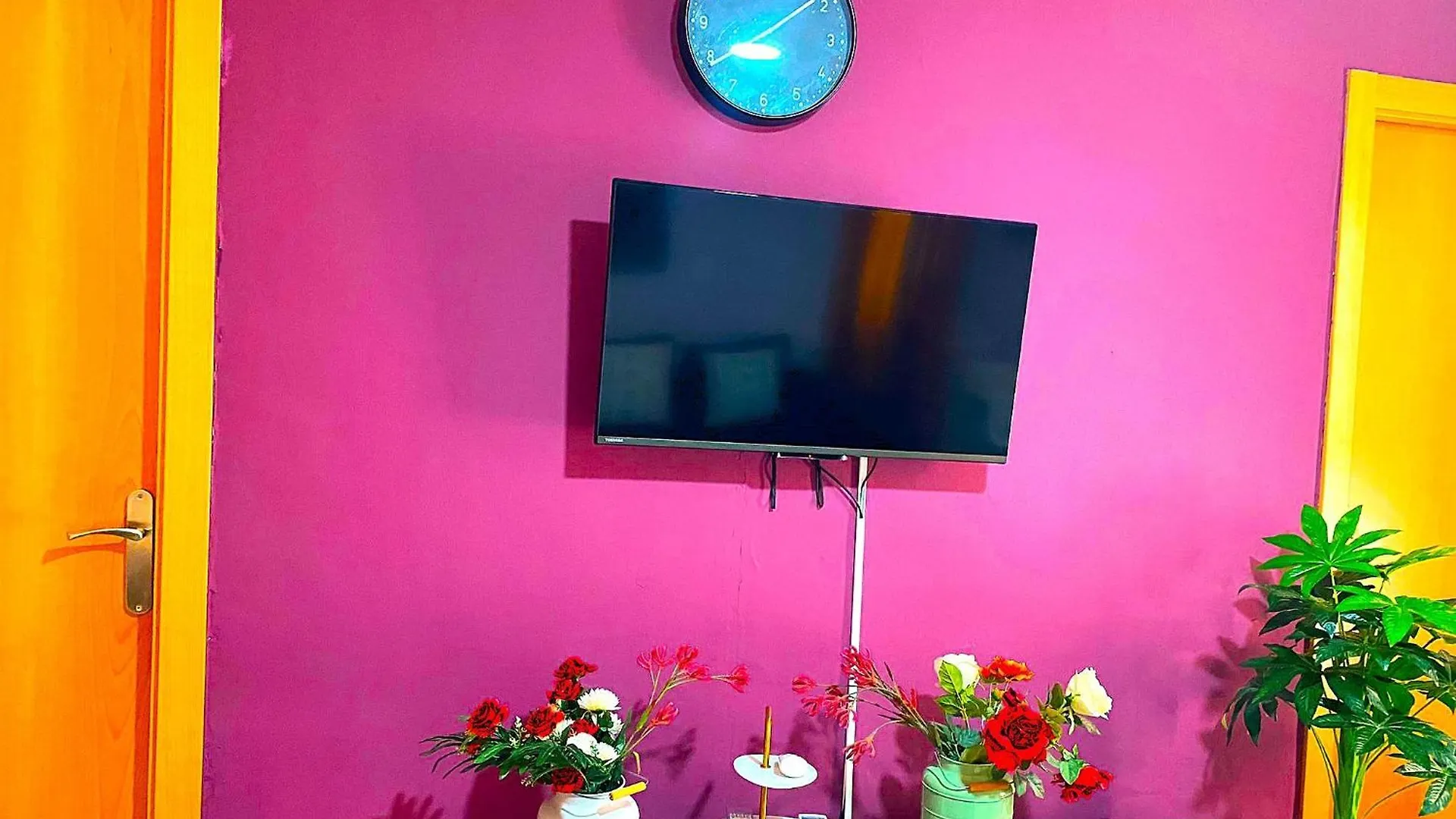 3 Bedroom Next To Airport & La Sagrada Familia Metro And Fc Barcelona Stadium L'Hospitalet de Llobregat