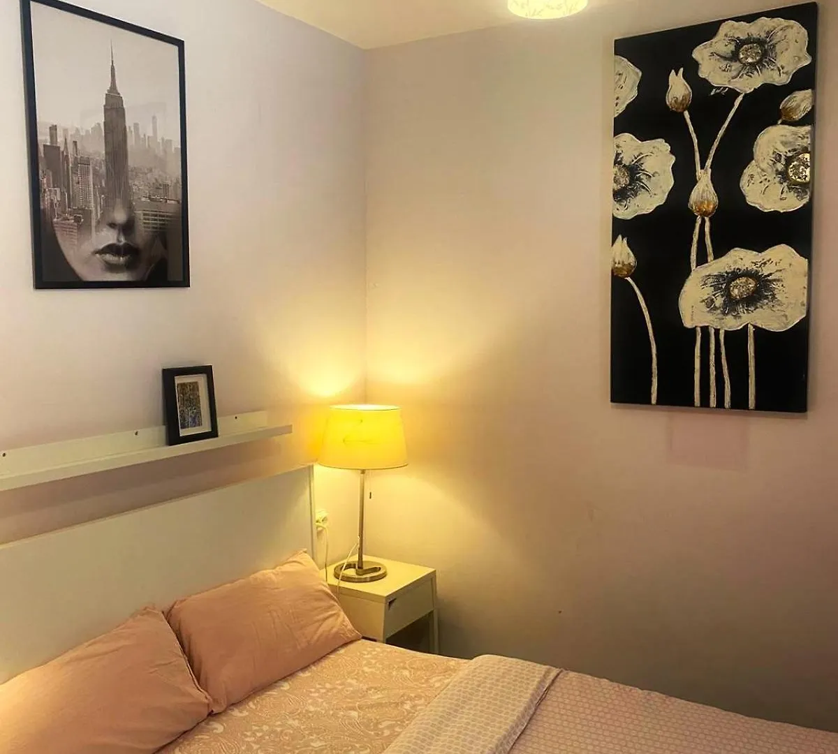 Apartment 3 Bedroom Next To Airport & La Sagrada Familia Metro And Fc Barcelona Stadium L'Hospitalet de Llobregat Spain