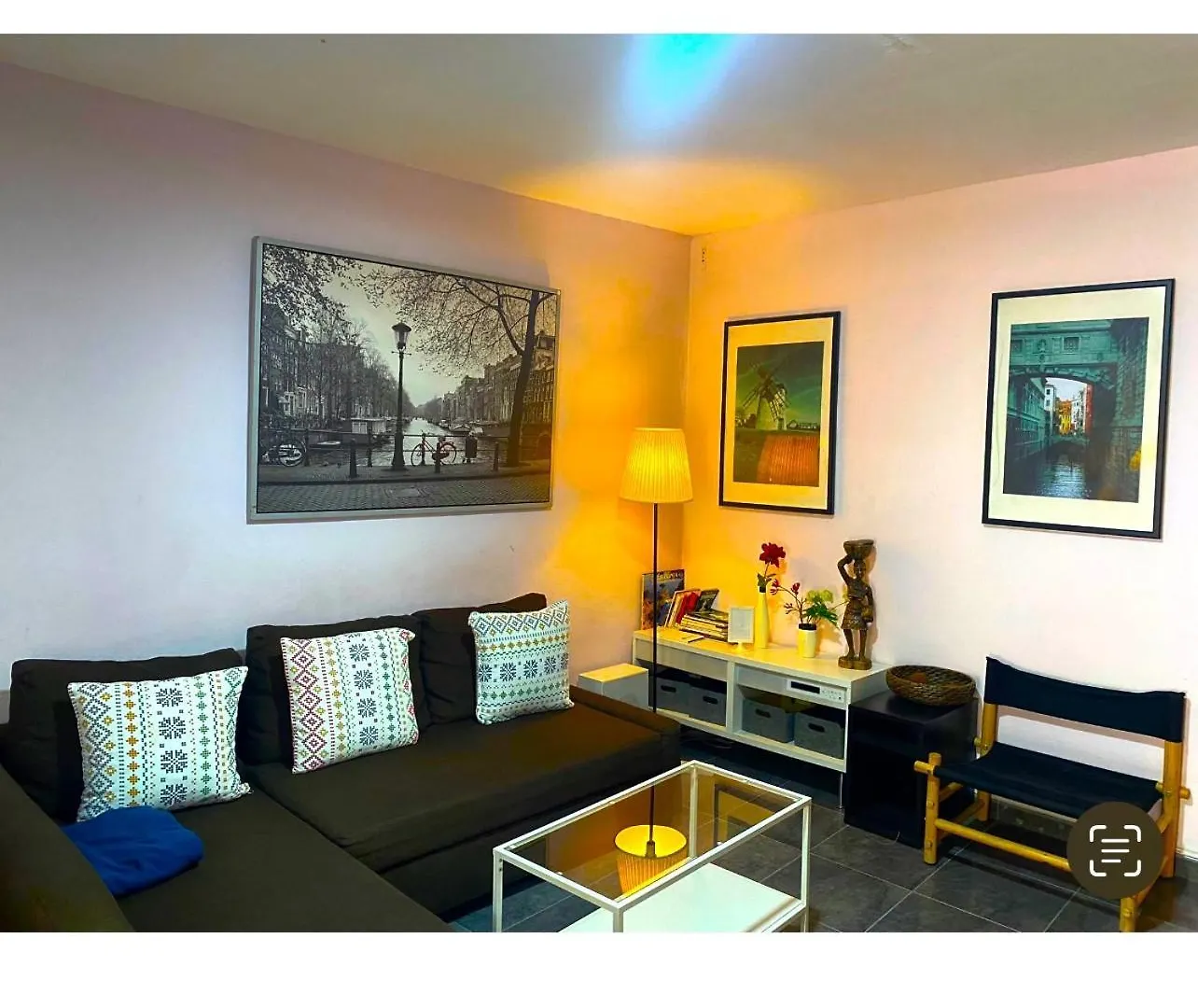 3 Bedroom Next To Airport & La Sagrada Familia Metro And Fc Barcelona Stadium L'Hospitalet de Llobregat Apartment