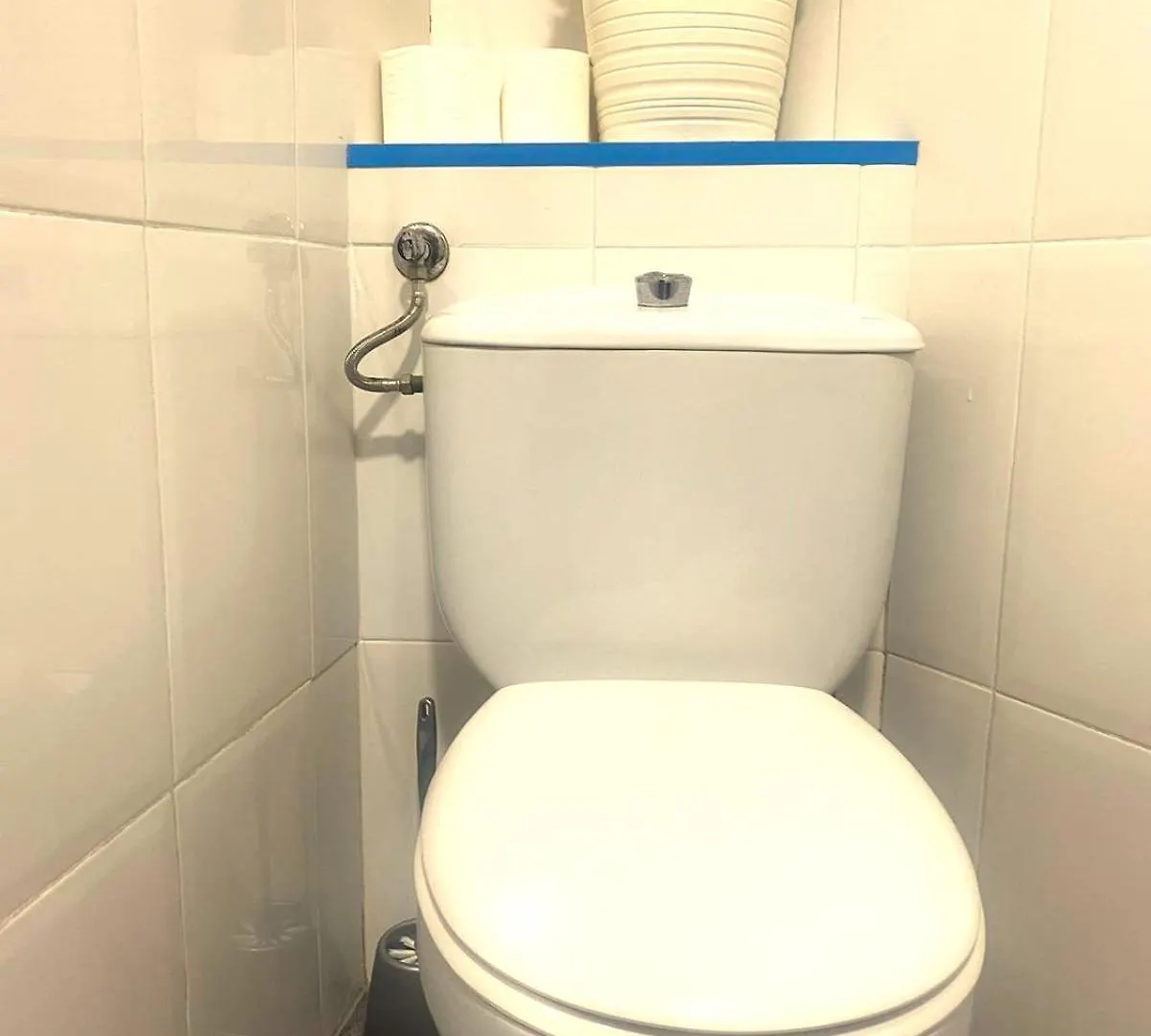 3 Bedroom Next To Airport & La Sagrada Familia Metro And Fc Barcelona Stadium L'Hospitalet de Llobregat Spain