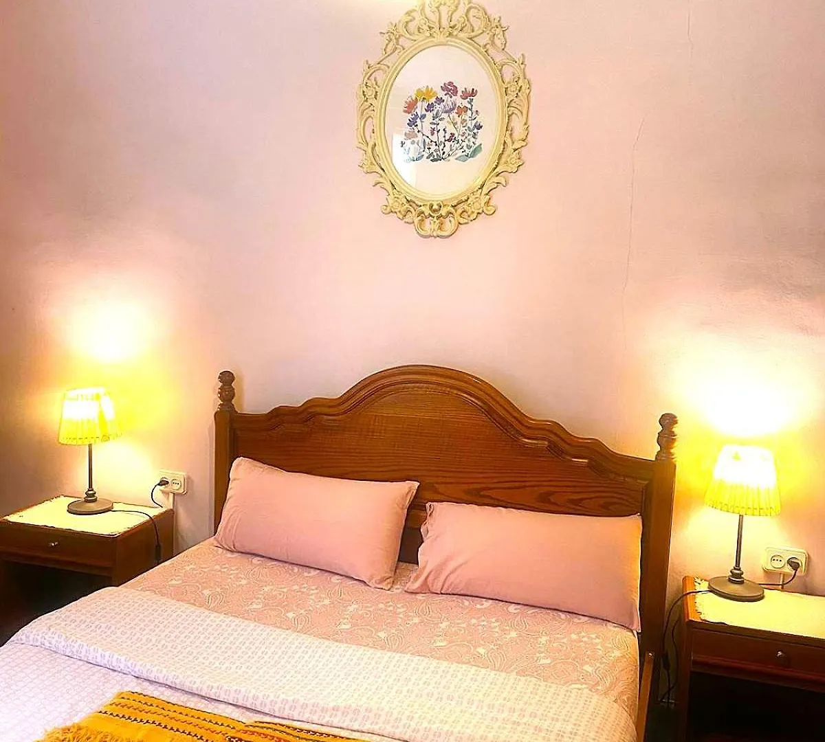 Apartment 3 Bedroom Next To Airport & La Sagrada Familia Metro And Fc Barcelona Stadium L'Hospitalet de Llobregat
